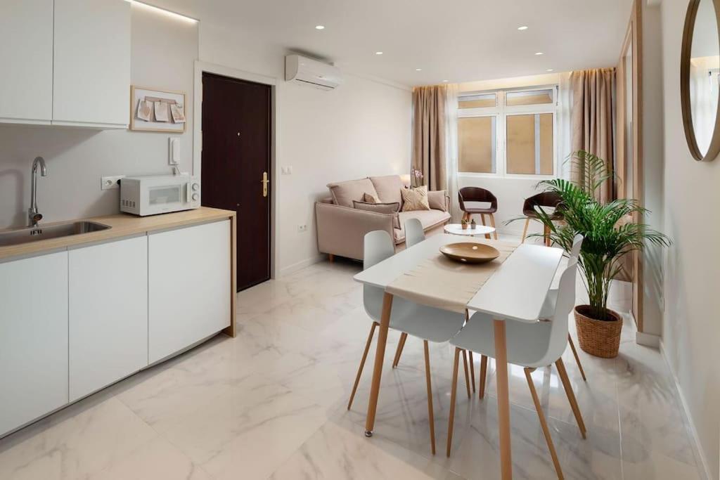 Apartamento Moderno Y Bien Ubicado Малага Экстерьер фото